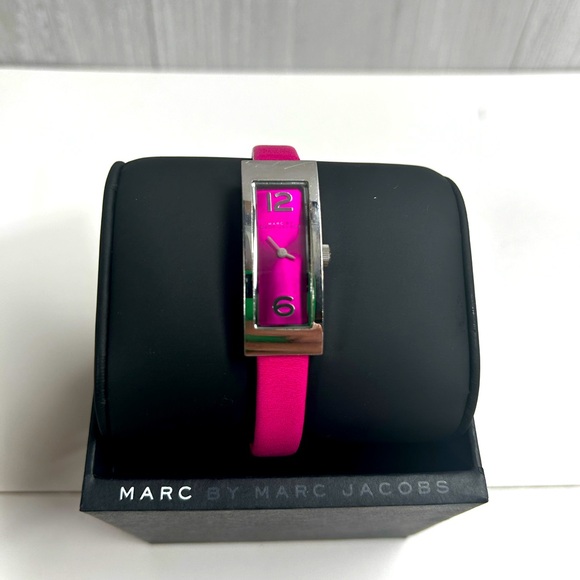 Marc Jacob’s watch - Picture 1 of 6